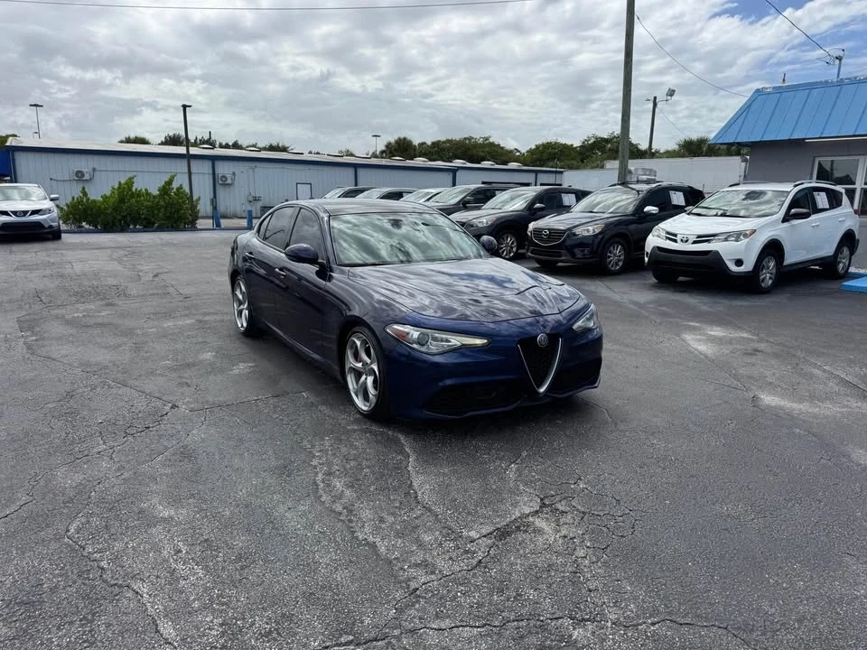 2019 Alfa Romeo Giulia - Image 3 of 17