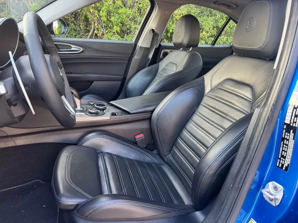 2019 Alfa Romeo Giulia - Image 6 of 15