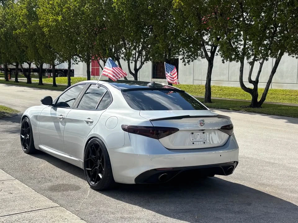 2019 Alfa Romeo Giulia - Image 3 of 18