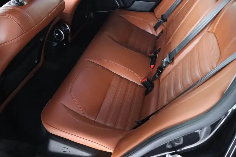 2019 Alfa Romeo Giulia - Image 10 of 10