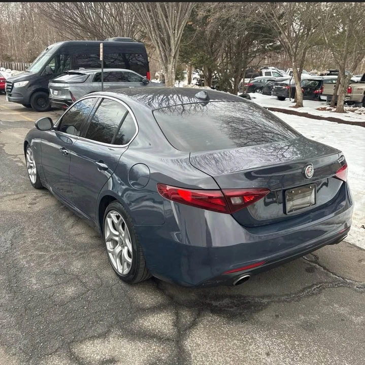 2019 Alfa Romeo Giulia - Image 3 of 7