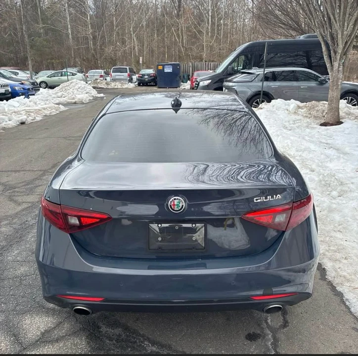 2019 Alfa Romeo Giulia - Image 4 of 7