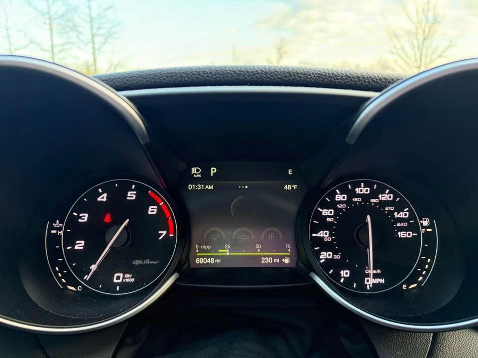 2019 Alfa Romeo Giulia - Image 12 of 13