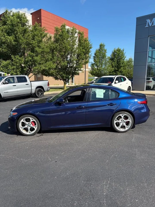 2019 Alfa Romeo Giulia - Image 5 of 14