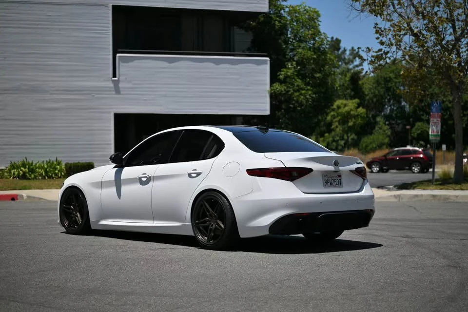 2019 Alfa Romeo Giulia - Image 7 of 9