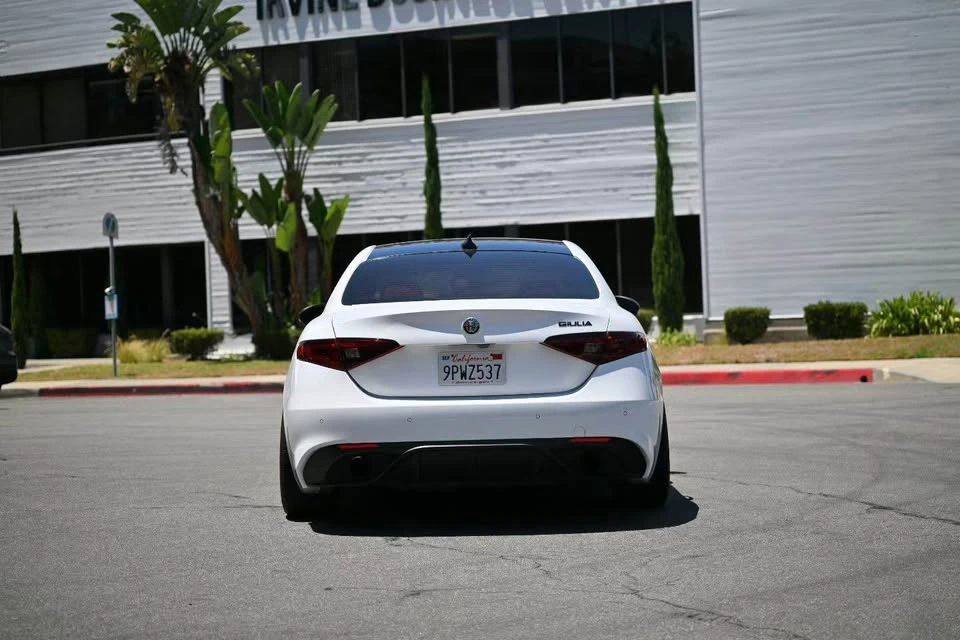 2019 Alfa Romeo Giulia - Image 6 of 9