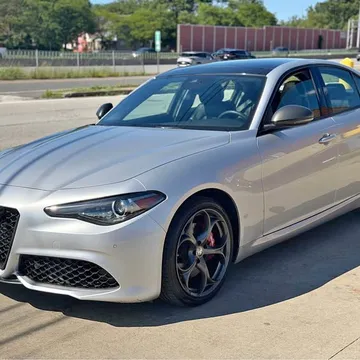 2019 Alfa Romeo Giulia Ti Sport