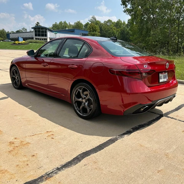 2019 Alfa Romeo Giulia - Image 5 of 20