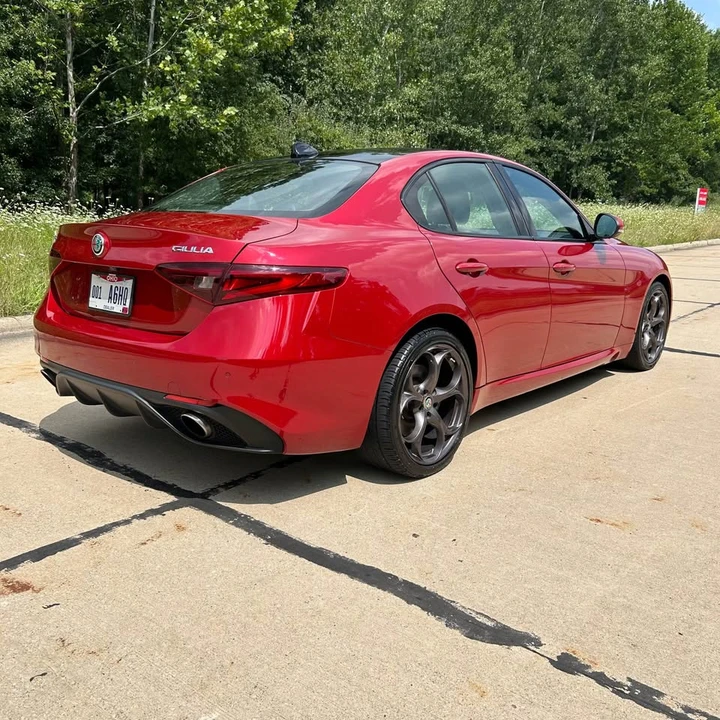 2019 Alfa Romeo Giulia - Image 3 of 20