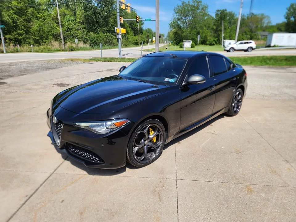 2019 Alfa Romeo Giulia - Image 2 of 5