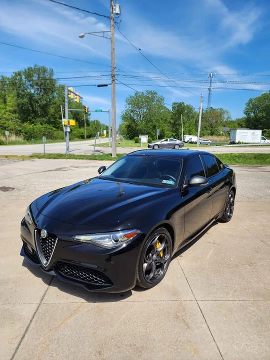 2019 Alfa Romeo Giulia - Image 5 of 5