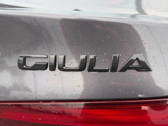 2019 Alfa Romeo Giulia - Image 16 of 20