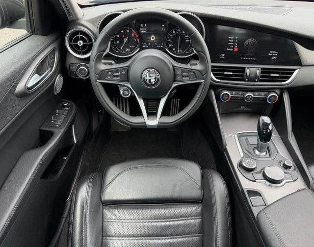 2019 Alfa Romeo Giulia - Image 10 of 20