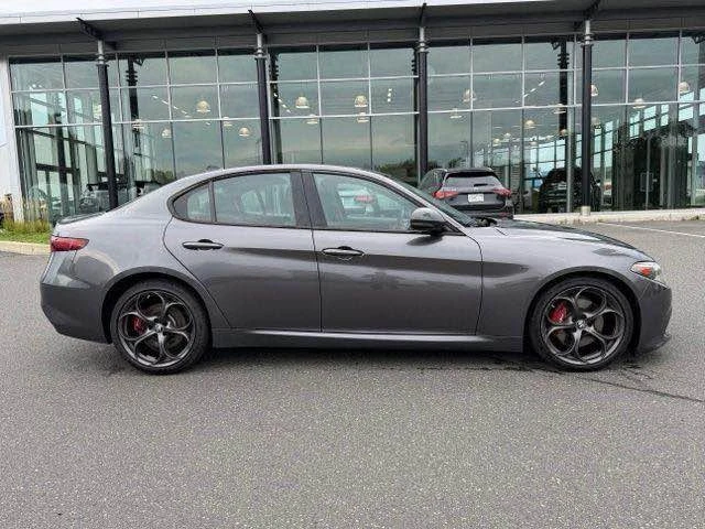 2019 Alfa Romeo Giulia - Image 7 of 20