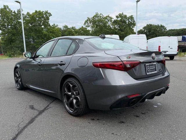 2019 Alfa Romeo Giulia - Image 3 of 20