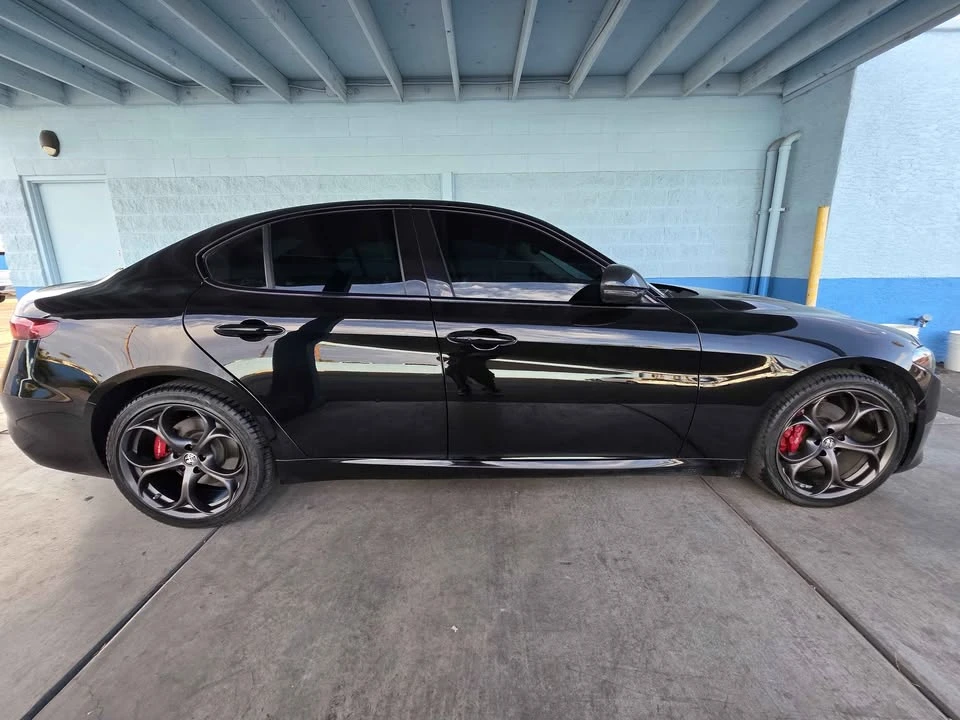 2019 Alfa Romeo Giulia - Image 5 of 20