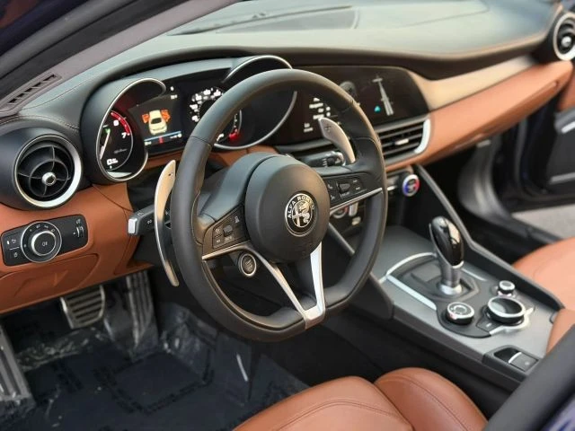 2019 Alfa Romeo Giulia - Image 20 of 31