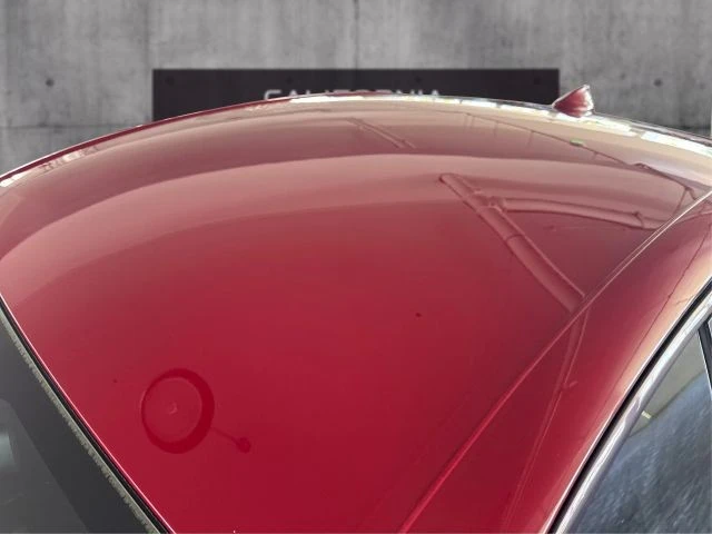 2019 Alfa Romeo Giulia - Image 12 of 23