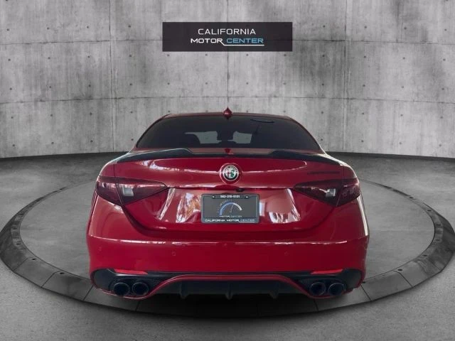 2019 Alfa Romeo Giulia - Image 6 of 23
