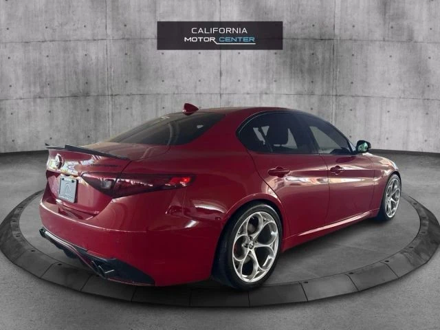 2019 Alfa Romeo Giulia - Image 5 of 23