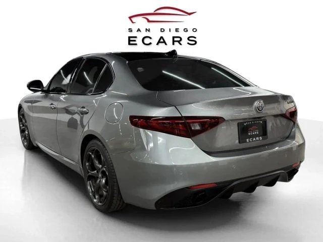 2019 Alfa Romeo Giulia - Image 7 of 12