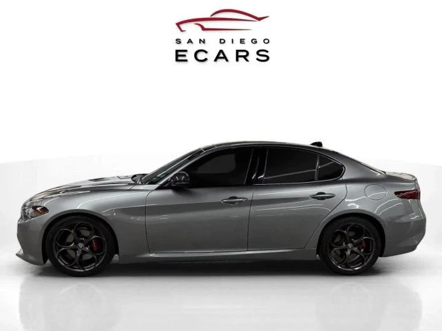 2019 Alfa Romeo Giulia - Image 8 of 12