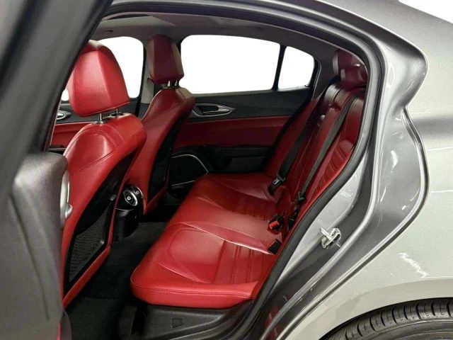 2019 Alfa Romeo Giulia - Image 11 of 12