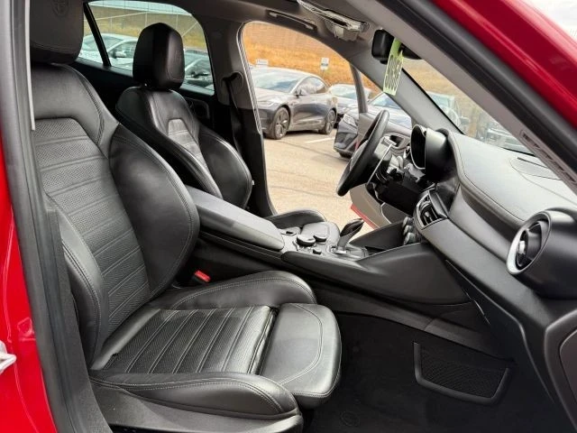 2019 Alfa Romeo Giulia - Image 20 of 21