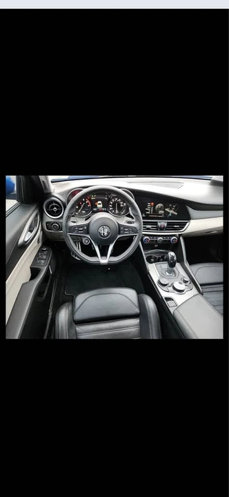 2019 Alfa Romeo Giulia - Image 7 of 8