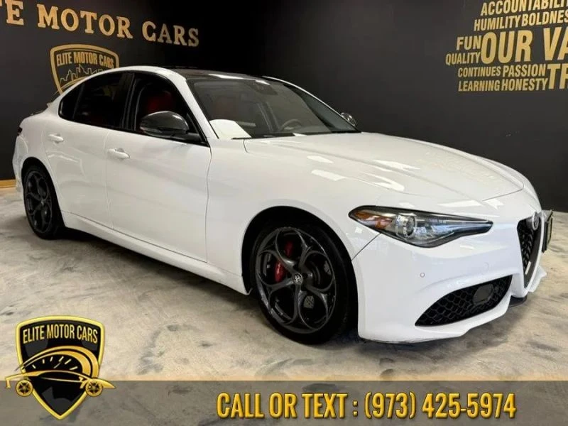 2019 Alfa Romeo Giulia - Image 5 of 12