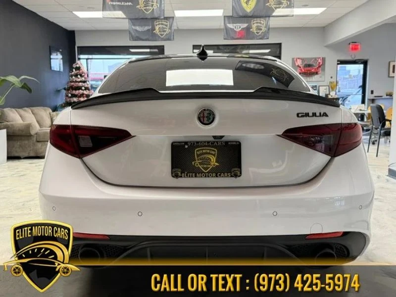 2019 Alfa Romeo Giulia - Image 7 of 12
