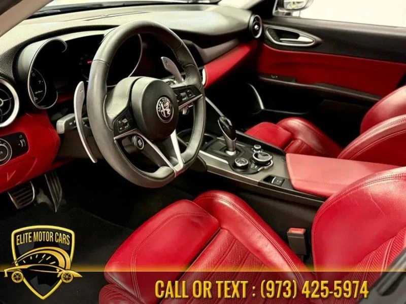 2019 Alfa Romeo Giulia - Image 9 of 12