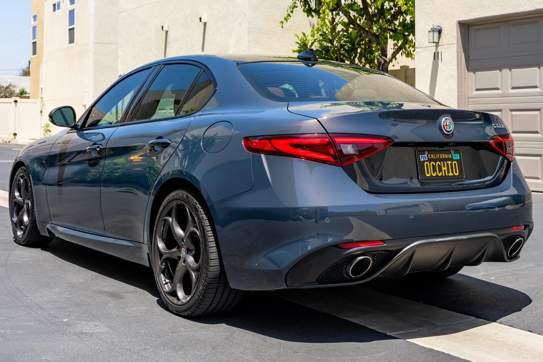 2019 Alfa Romeo Giulia - Image 7 of 31