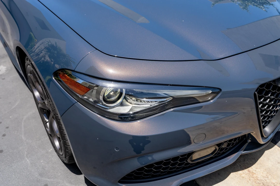 2019 Alfa Romeo Giulia - Image 9 of 31