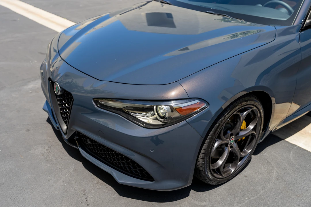 2019 Alfa Romeo Giulia - Image 15 of 31