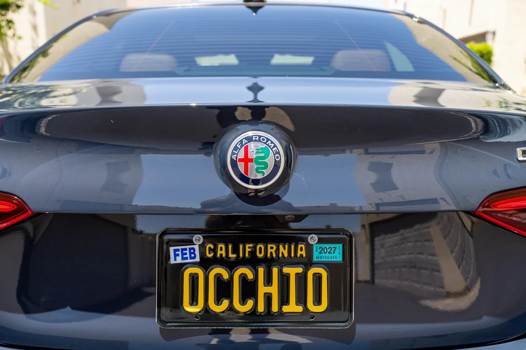 2019 Alfa Romeo Giulia - Image 24 of 31