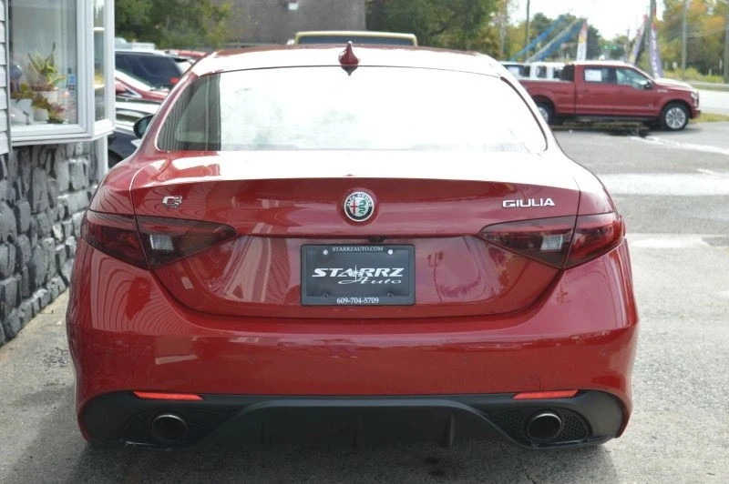 2019 Alfa Romeo Giulia - Image 4 of 12