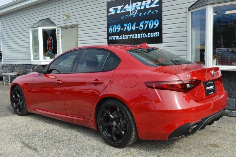 2019 Alfa Romeo Giulia - Image 3 of 12
