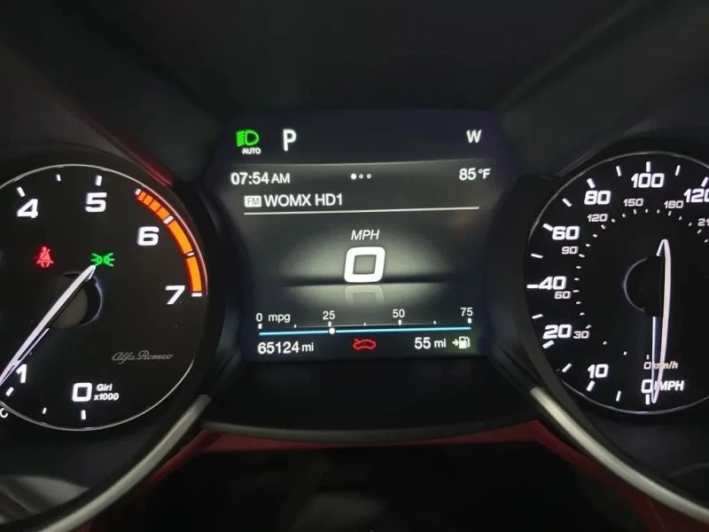 2019 Alfa Romeo Giulia - Image 10 of 11
