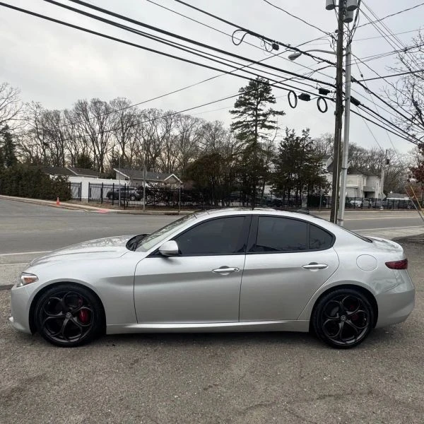 2019 Alfa Romeo Giulia - Image 2 of 12