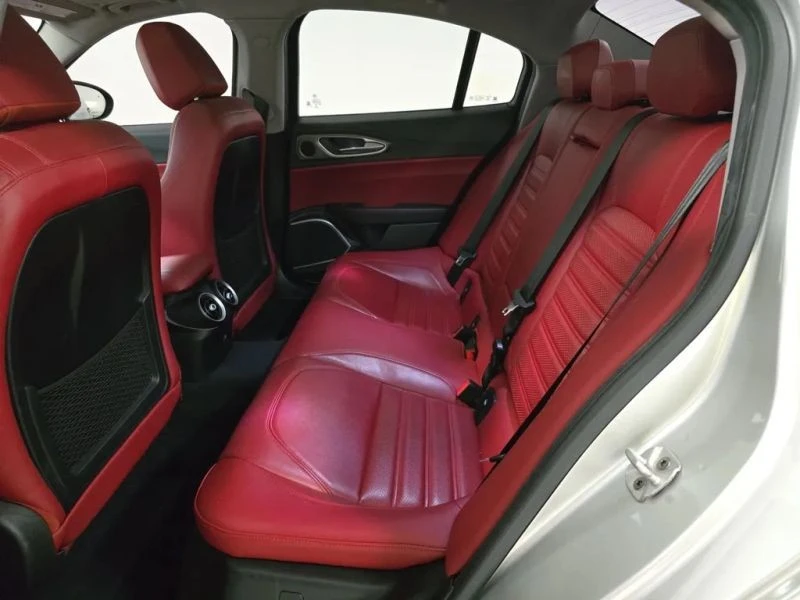 2019 Alfa Romeo Giulia - Image 11 of 11