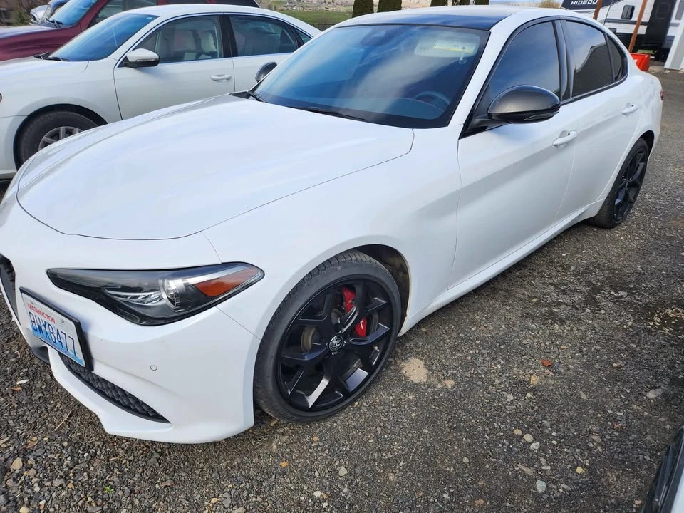 2019 Alfa Romeo Giulia - Image 3 of 10