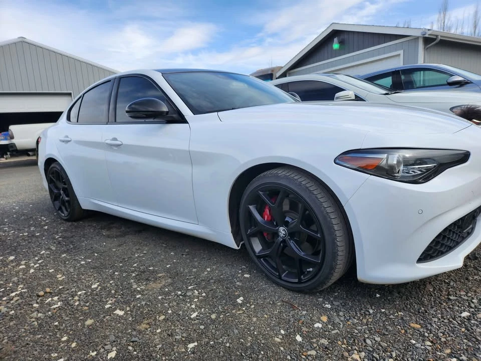 2019 Alfa Romeo Giulia - Image 4 of 10