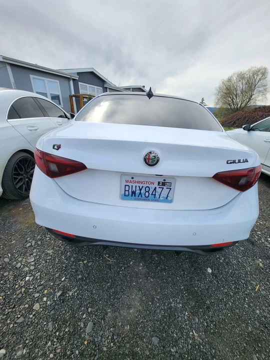 2019 Alfa Romeo Giulia - Image 7 of 10