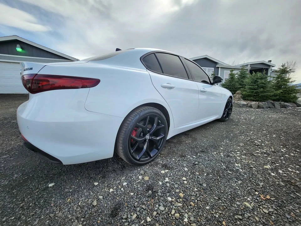 2019 Alfa Romeo Giulia - Image 6 of 10