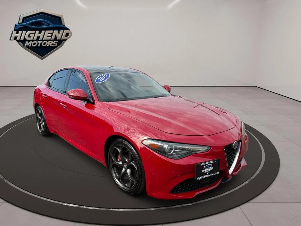 2019 Alfa Romeo Giulia - Image 9 of 21