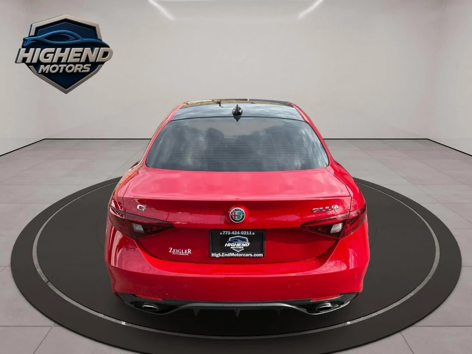 2019 Alfa Romeo Giulia - Image 5 of 21