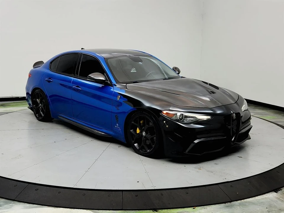 2019 Alfa Romeo Giulia - Image 3 of 12