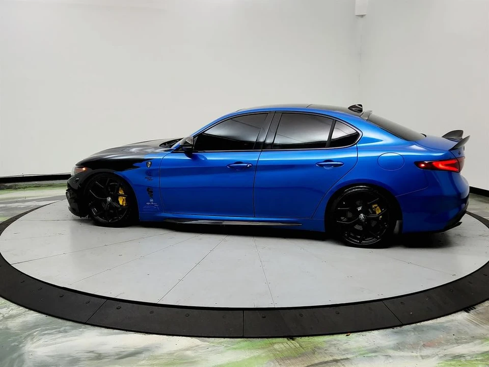 2019 Alfa Romeo Giulia - Image 8 of 12