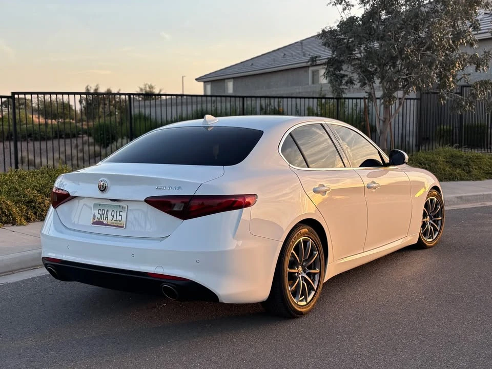 2019 Alfa Romeo Giulia - Image 2 of 10